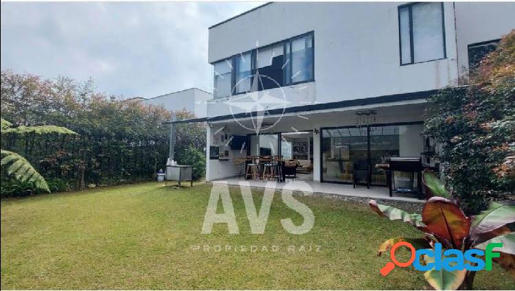 Casa para venta en el Retiro 4173