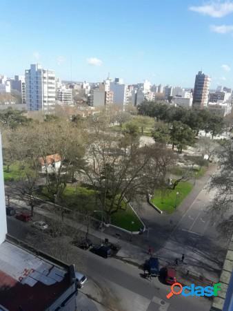 PISO PLAZA MITRE CON BALCON TERRAZA