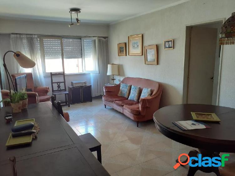 Venta departamento 4 ambientes - Independencia 4300