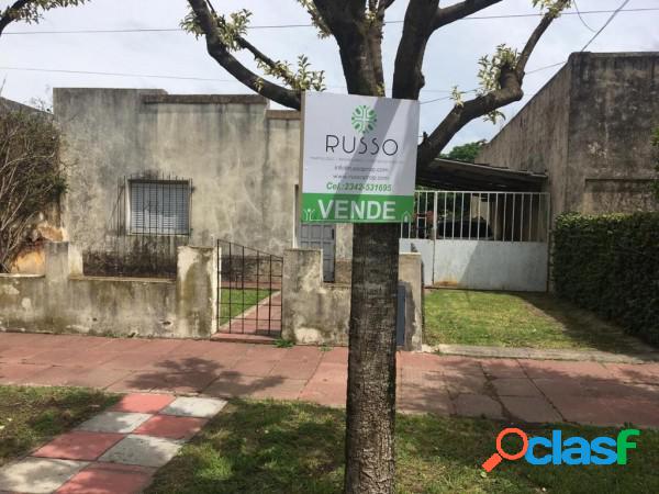 CASA EN VENTA A REFACCIONAR