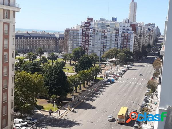 DEPARTAMENTO DE 3 AMB RECICLADO CON VISTA AL MAR Y PLAZA