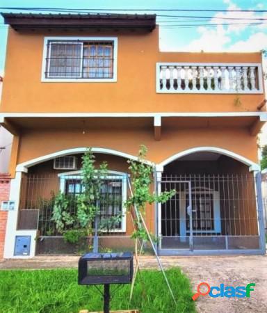 Alquiler de Casa 5 AMBIENTES con Cochera en Castelar Sur