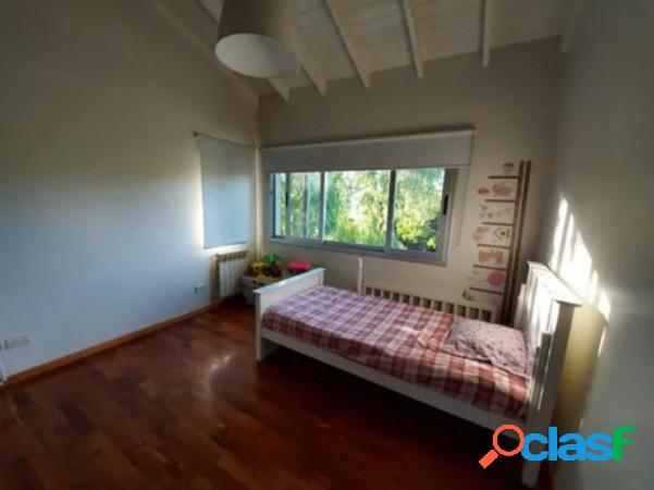 Casa en Alquiler en Country Altos del Sol - 4 ambientes!