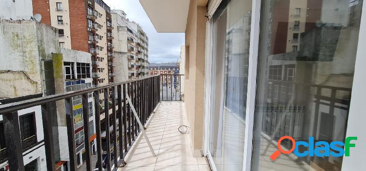 DEPARTAMENTO 3 AMBIENTES CON BALCON SALIENTE