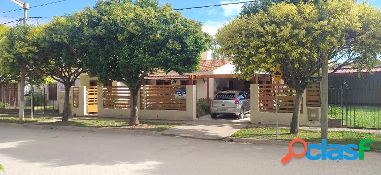 VENDO EN ALMAFUERTE CASA B° PIEDRAS MORAS + DEPARTAMENTO