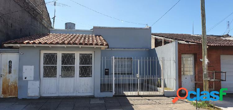 Venta Casa 3 ambientes en La Tablada