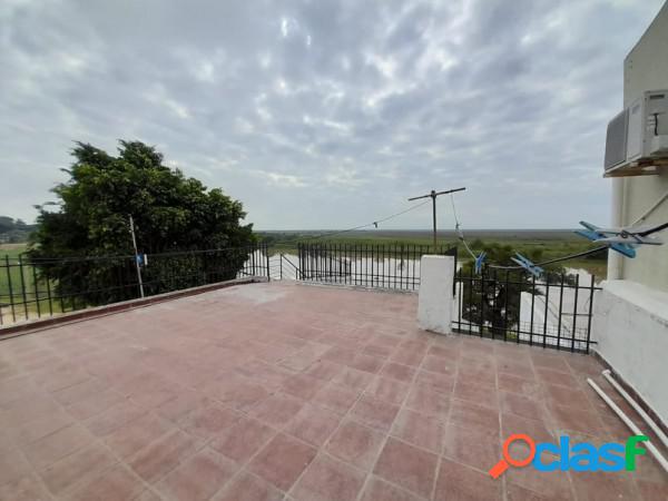 VENTA: CASA SOBRE EL RÍO CORONDA - Ref. 888