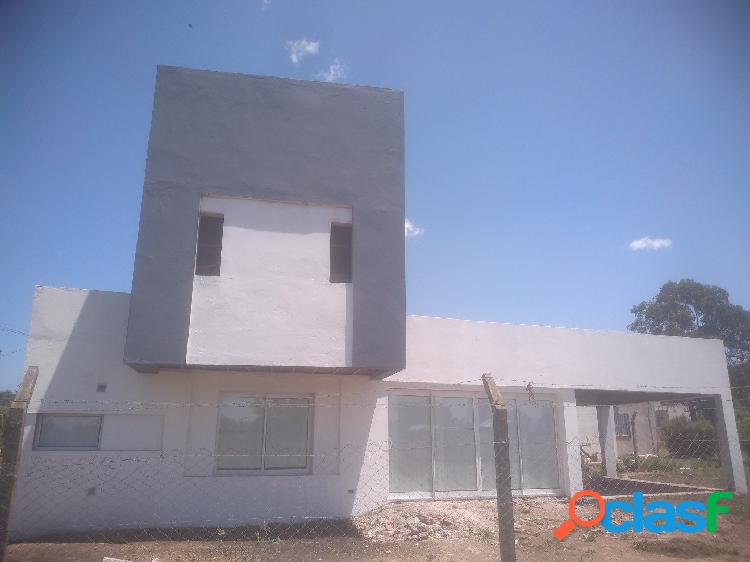 CASA 4 AMBIENTES A TERMINAR EN VENTA EN CHAPADMALAL