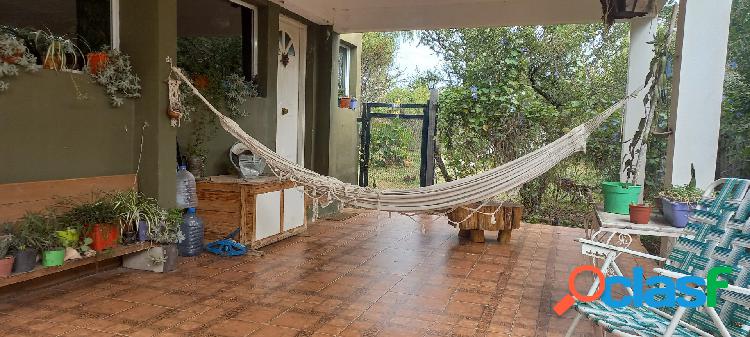 Casa y dpto a la venta en Capilla del Monte (Casa y renta)