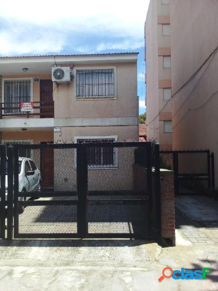 Departamento de 5 ambientes en Primer piso. Zona San