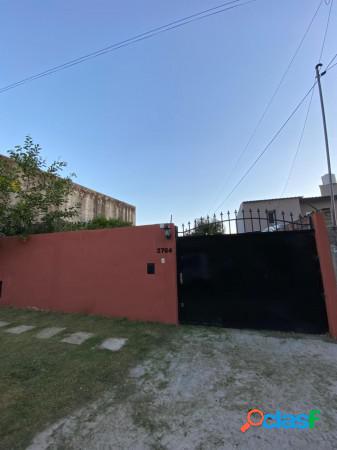 En venta casa con amplio terreno zona tranquila.