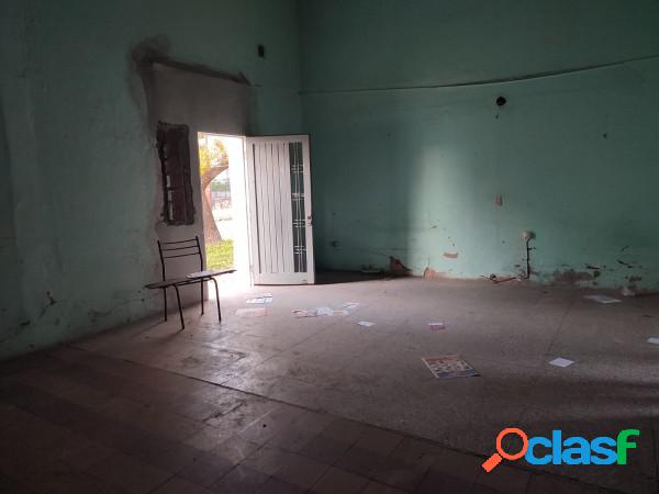 VENDO CASA A RECICLAR ZONA CENTRO