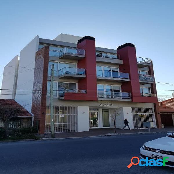 VENTA LOFT CHAUVIN / BALCON PLAZA GUEMES.