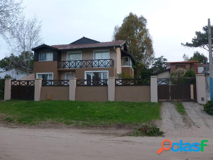 VILLA GESELL -VENTA - CASA espaciosa y confortable - 6