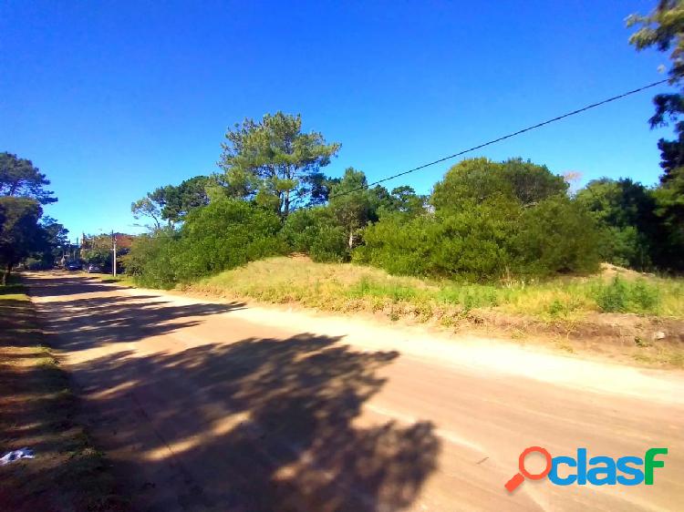 Venta de Lotes de 450 m2 c/u, Vista al campo de Golf