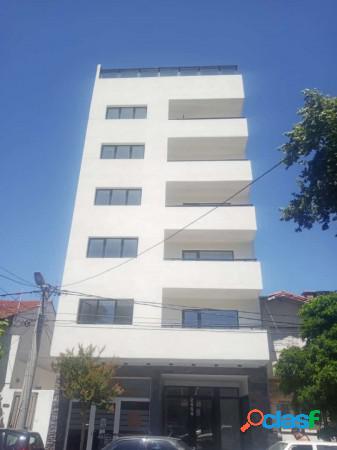 A estrenar departamento de 2 ambientes con balcón. Quincho