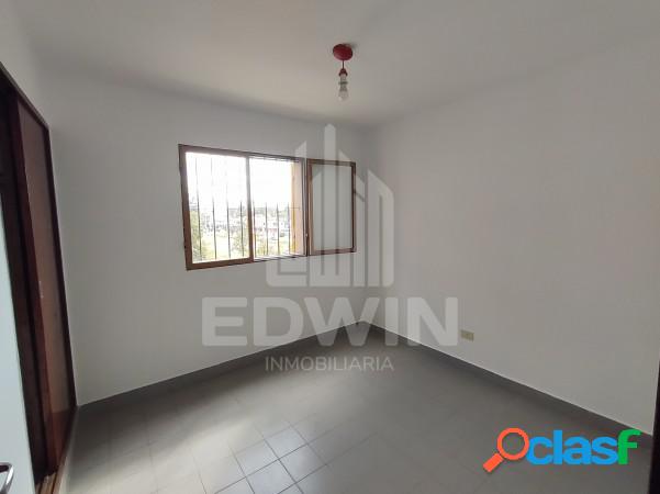 EN VENTA! Impecable departamento Complejo Arenales