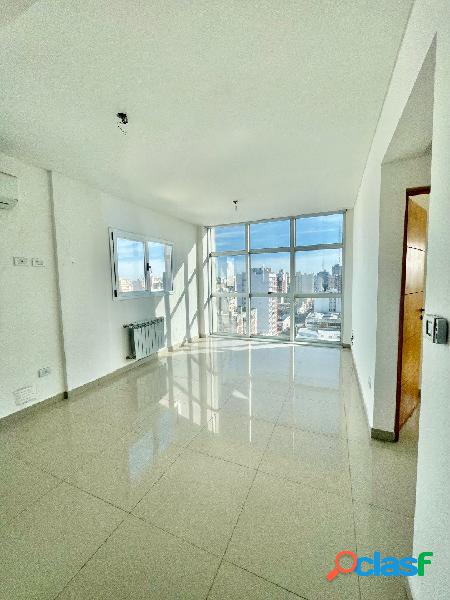 En Venta! Departamento de 1 dormitorio en Torre Zeus