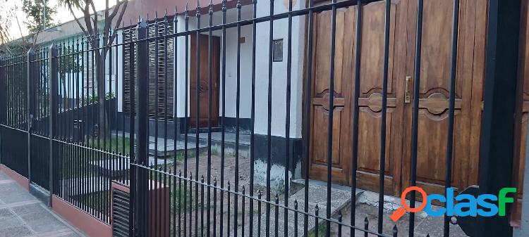 Hermosa propiedad, ubicada en barrio Trapiche 2 de Godoy