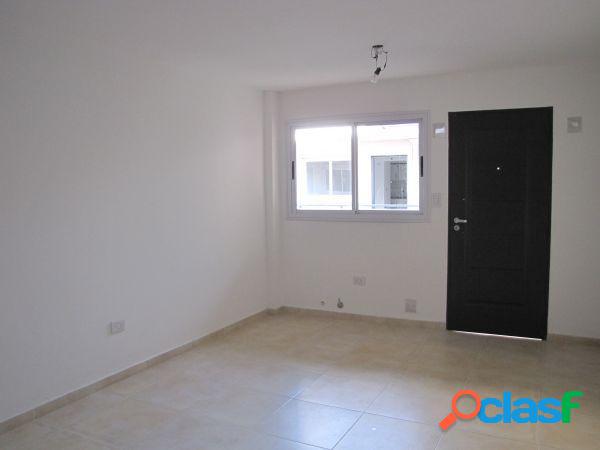 Hermoso dpto 2 ambientes con cochera y terraza