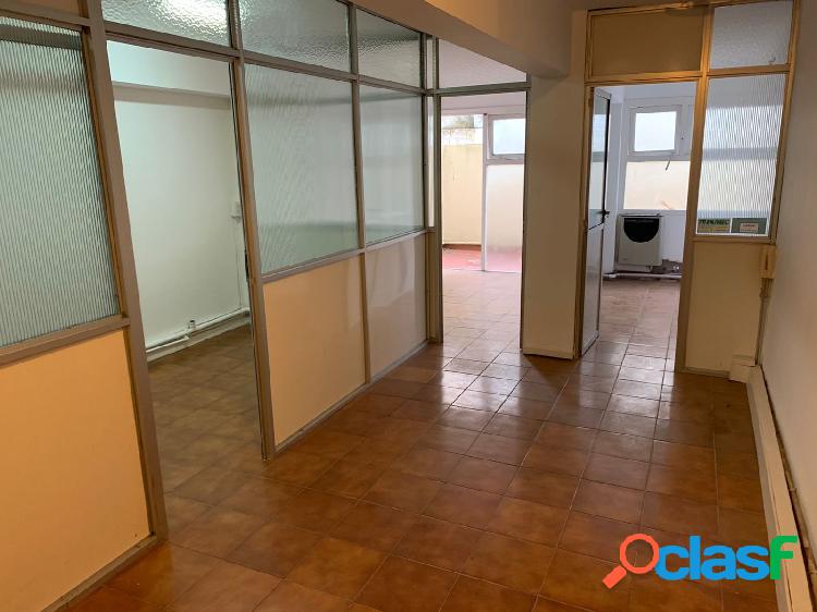 OPORTUNIDAD!!! Venta oficina en Zona Centro