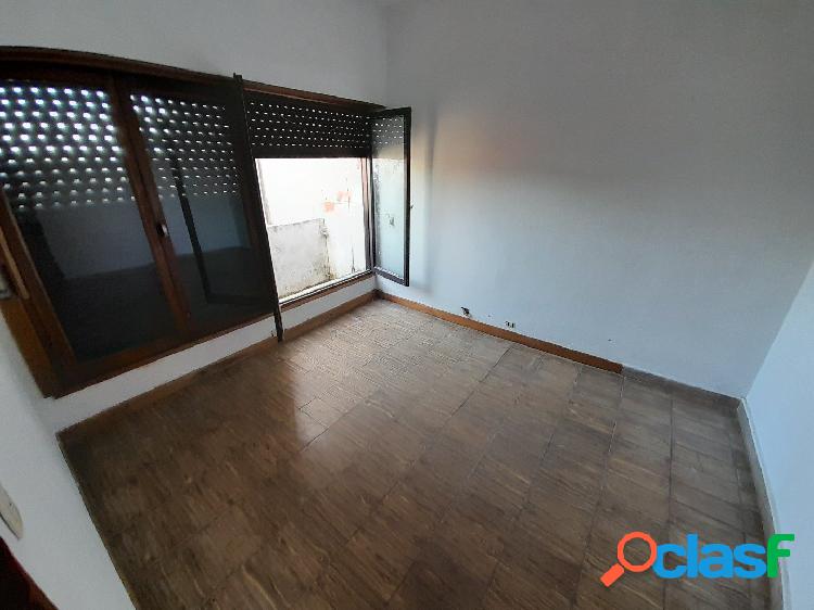 PH en Venta. 4 Amb. 3 Dor. 95 M2. 100 M2 Cub.