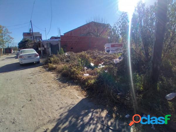 TERRENO BARRIO LAMADRID 300 mts2