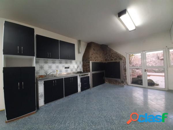 Triplex Barrio Mercantil