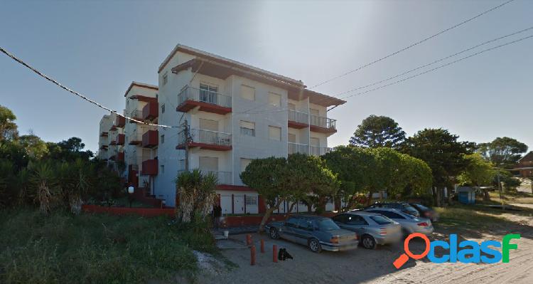 UG-VILLA GESELL. DEPARTAMENTO DE 2 AMBIENTES FRENTE A LA