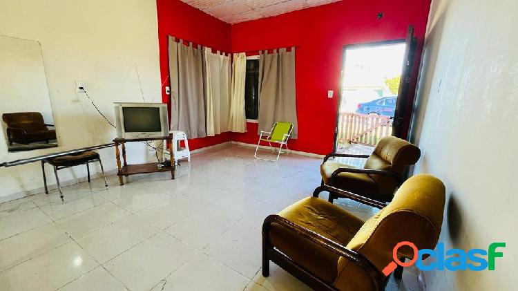 VENTA CASA 3 AMB. METROS DEL MAR SANTA ELENA