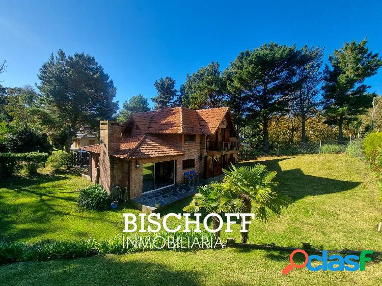 VENTA DE CASA EN PINAMAR DE LAS TRES GRACIAS 608