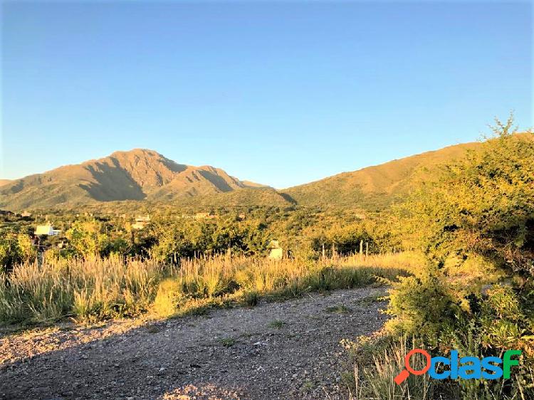 VENTA DE LOTE CON HERMOSAS VISTAS EN B° LAS GEMELAS -