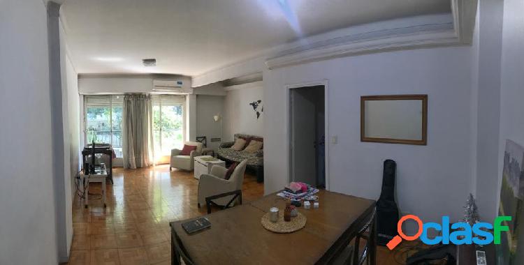 Venta. 3 Ambientes. Balcón. Av Coronel Díaz y Güemes.