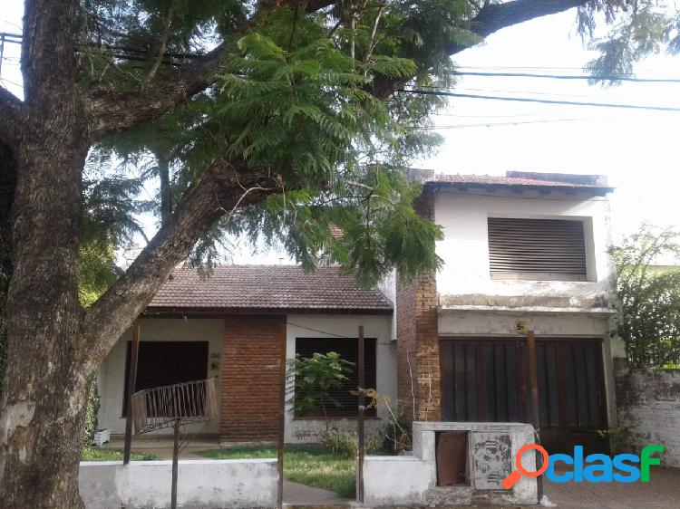 Venta casa en centro de Lujan Oportunidad