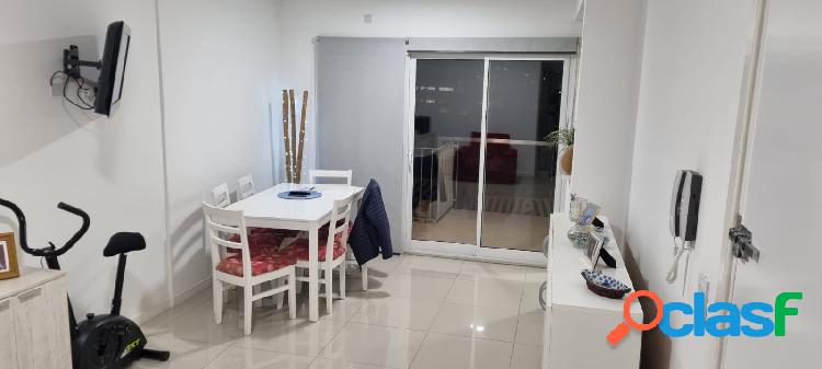 Semi piso 2 amb, Balcon, suite, toilette, Quincho de uso