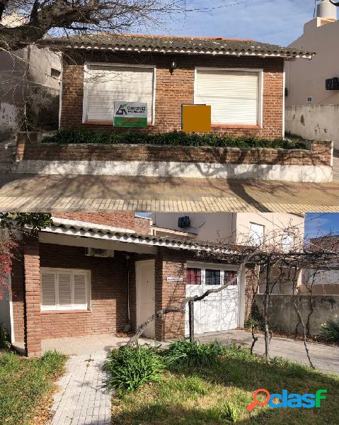 2 Casas CENTRICA Calle 13 e/ 32 y 34