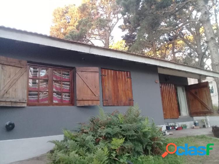 Casa + 2 deptos, Excelente oportunidad! Toma en parte de