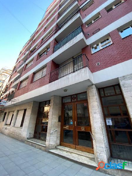 DEPARTAMENTO 3 AMBIENTES A LA CALLE CON BALCON EN VENTA EN