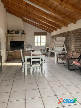 Venta casa Mari Menuco