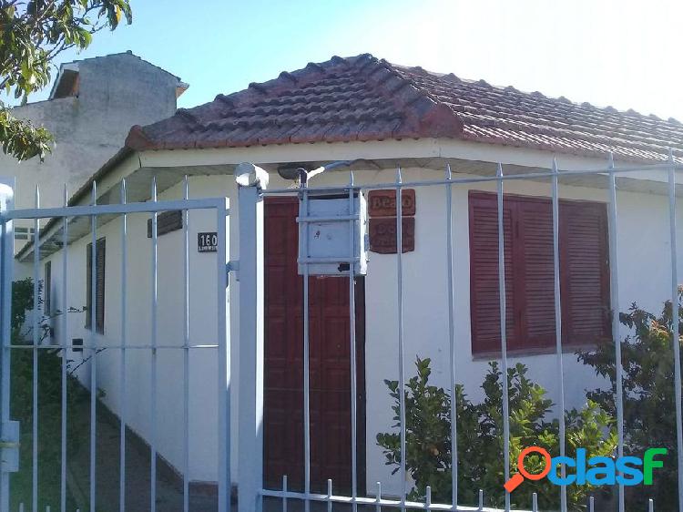 Chalet 3 amb, en esquina. Lote propio