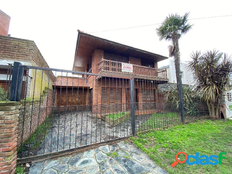 LATORRE PROP. VENDE CHALET EN "PARQUE LURO" 4 AMB CON GARAGE