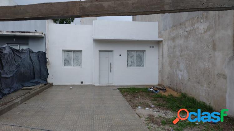 VENDE: Casa dos dormitorios a estrenar