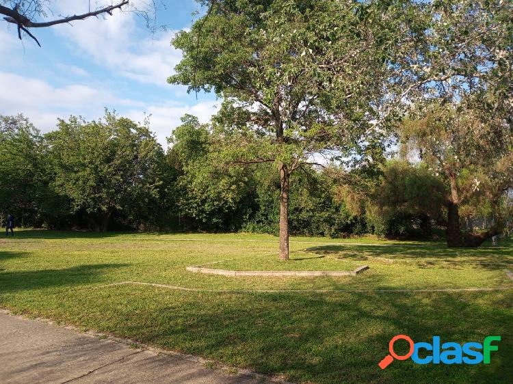 TERRENO en PARQUE SAN CARLOS, 2900m2 PLAZA COLINDANTE