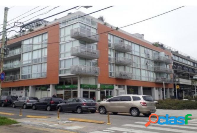 Venta Cochera Cubierta 12 m2 UF 55 Villa Urquiza