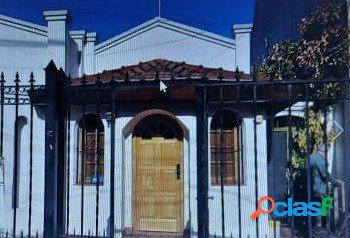 se vende hermosa casa en Martin Coronado, provincia Buenos