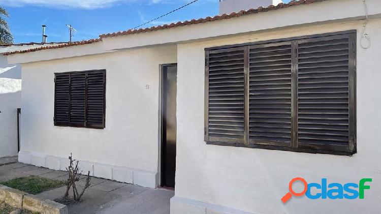 IMPERDIBLE OPORTUNIDAD CASA EN BARRIO SANTA RITA EN COMPLEJO