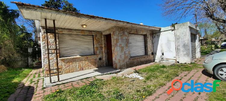 Chalet 4 ambientes a reciclar