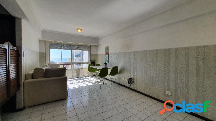 Venta - Monoambiente amplio con balcon y vista - Chacabuco