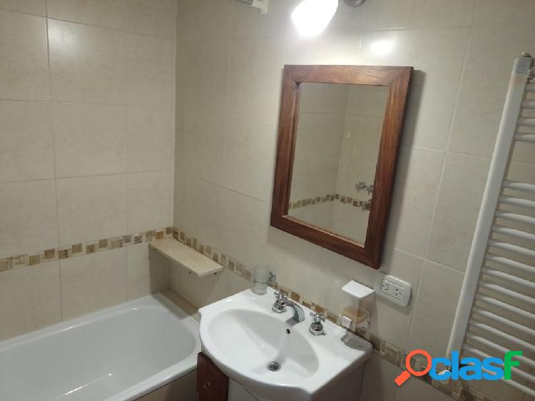 23 E/ 70 Y 71 - VENTA EXCELENTE CASA DE LOTE 8.66 X 42.68 -