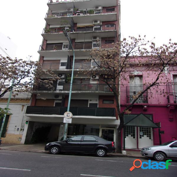 VENTA 1 AMBIENTE AL FRENTE CON BALCON.AVELLANEDA AL 100